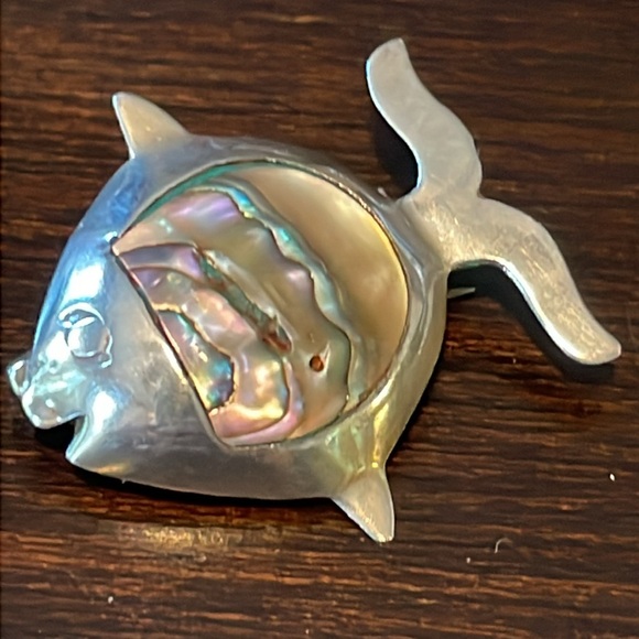 Taxco Mexico 925 Fish Brooch - Picture 5 of 5